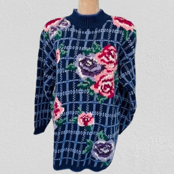 Vintage 80's Hand Knit Chunky Turtleneck Floral Cottagecore Sweater L/XL - Picture 1 of 8